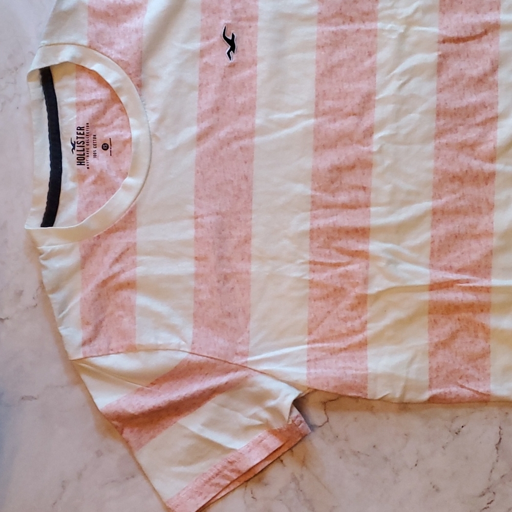 Hollister men's extra small XS striped tshirt white and light red